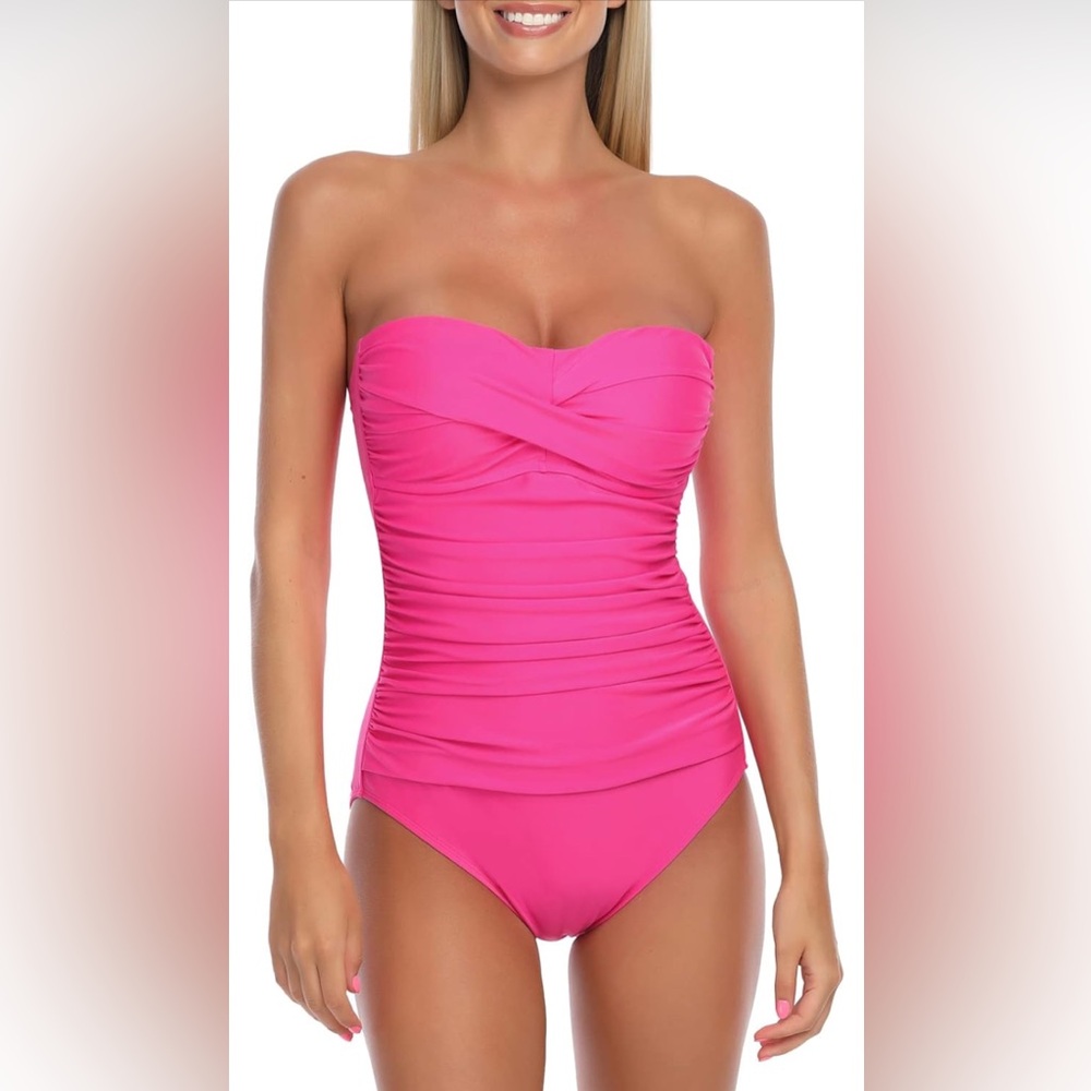 Pink Strapless One Piece Women’s Swimsuit. 
Size M *Super elegant and Brand New*